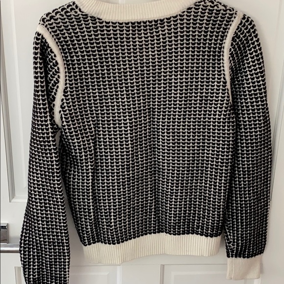 Sweater - Picture 2 of 4